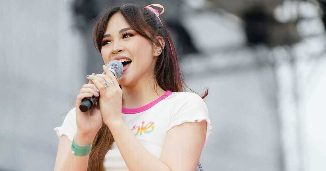 Janella Salvador, ibinahagi ang kanyang first-ever pride experience Janella Salvador, ibinahagi ang kanyang first-ever pride experience