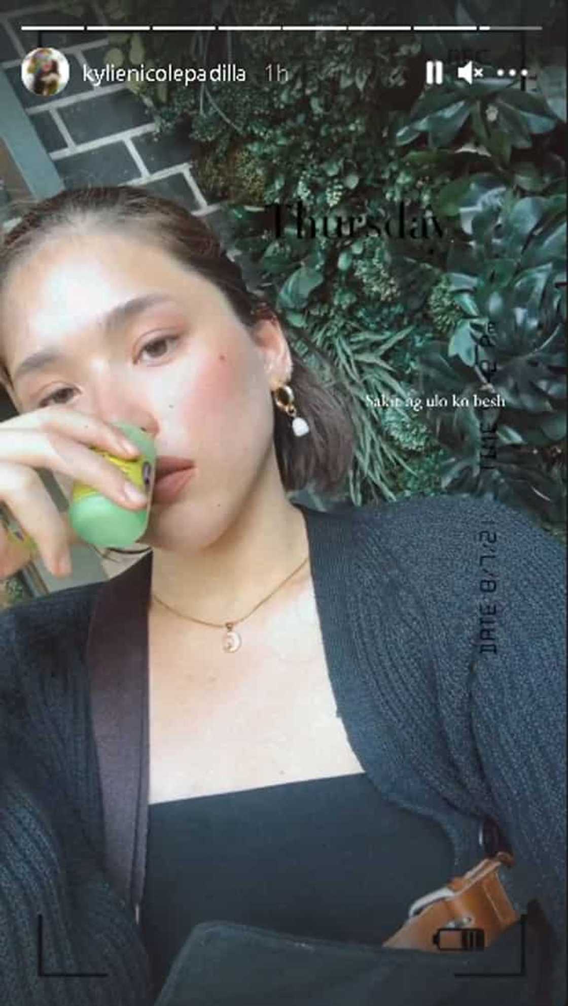 Kylie Padilla, sumakit ang ulo ilang oras pagkatapos isiniwalat ni Robin Padilla na hiwalay na sila ni Aljur Kylie Padilla, sumakit ang ulo ilang oras pagkatapos isiniwalat ni Robin Padilla na hiwalay na sila ni Aljur