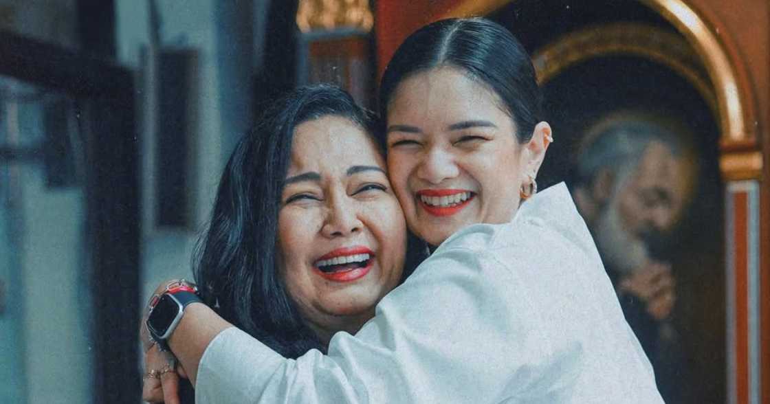 Meryll Soriano, may sweet na pagbati kay Maricel Soriano Meryll Soriano, may sweet na pagbati kay Maricel Soriano
