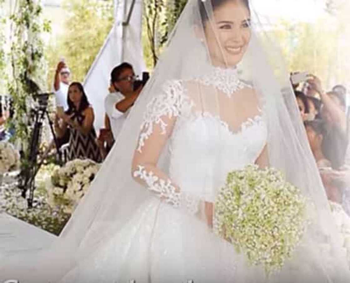 Tunay na mga kabogera! Most expensive wedding gowns worn by 'yayamanin' celebs in PH history Tunay na mga kabogera! Most expensive wedding gowns worn by 'yayamanin' celebs in PH history