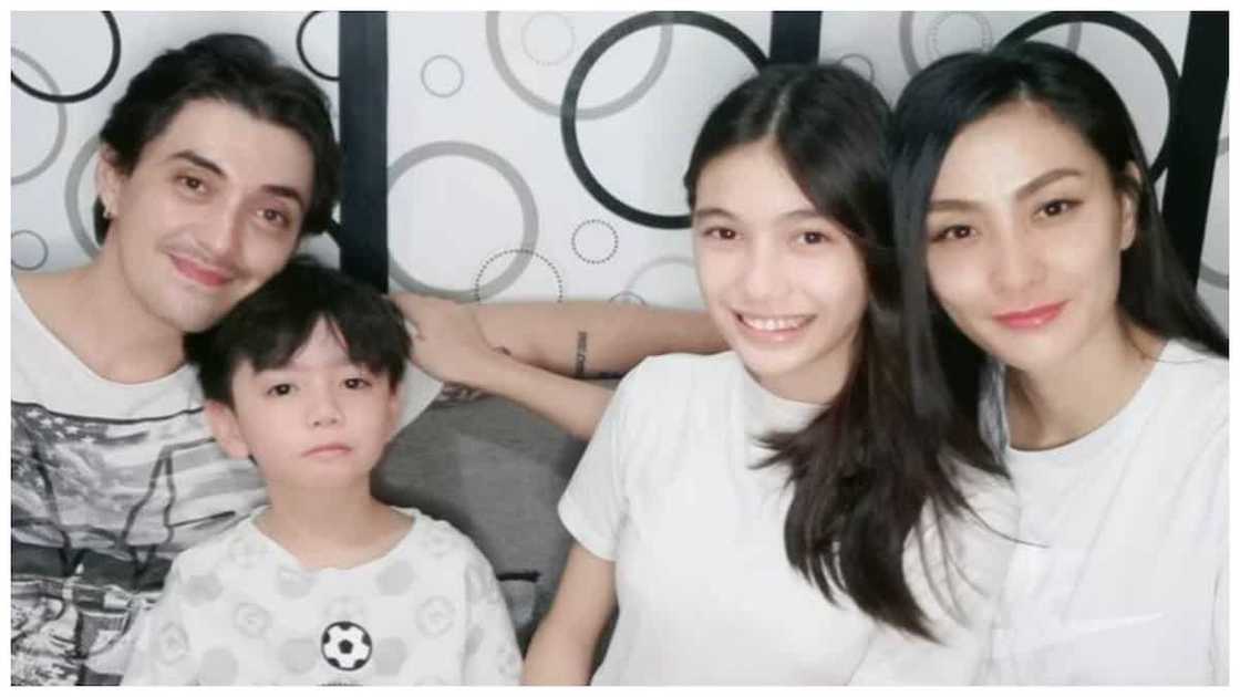 Andrew Schimmer, labis na nami-miss ang fiancee na si Jho Rovero; "Miss you more than life" Andrew Schimmer, labis na nami-miss ang fiancee na si Jho Rovero; "Miss you more than life"