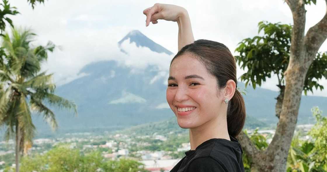 Barbie Imperial, nadurog puso sa sitwasyon ng Bicol: “Mahal kong Bicol, andito po ako para sainyo” Barbie Imperial, nadurog puso sa sitwasyon ng Bicol: “Mahal kong Bicol, andito po ako para sainyo”
