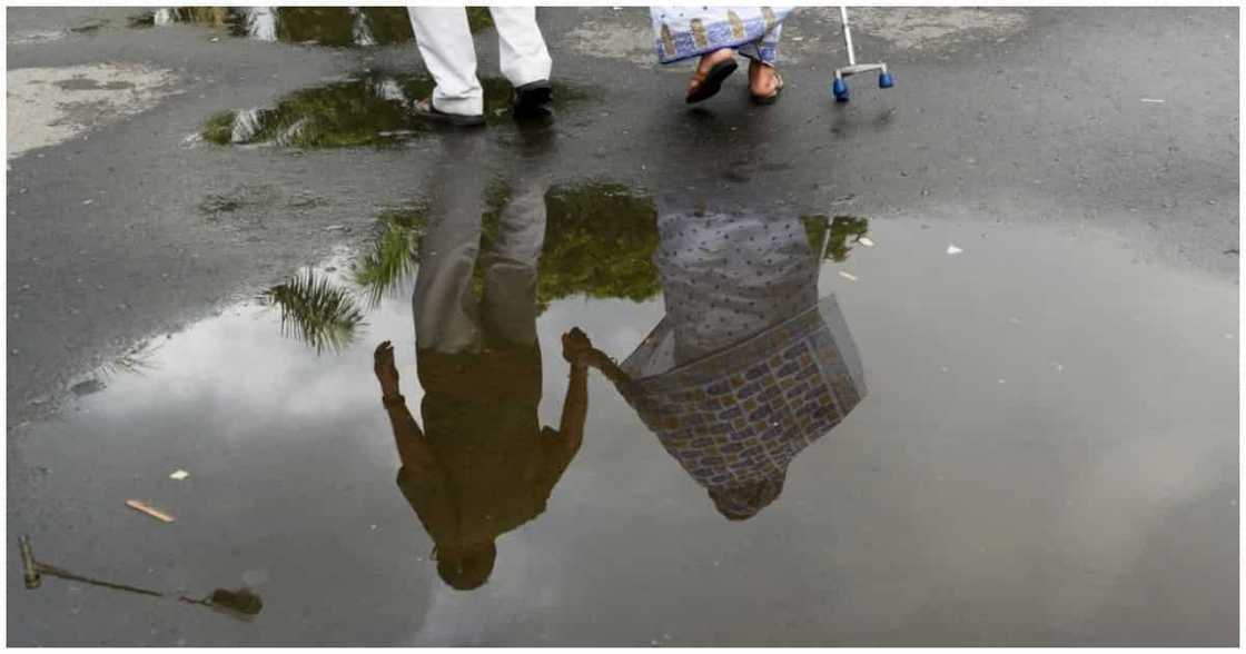 Babaeng inakalang namatay sa COVID, muling nagbalik sa piling ng asawa Babaeng inakalang namatay sa COVID, muling nagbalik sa piling ng asawa