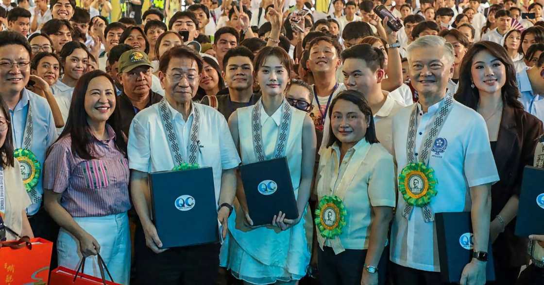 Chinese star Linda Walker, pinasaya ang QC High students sa espesyal na pagbisita