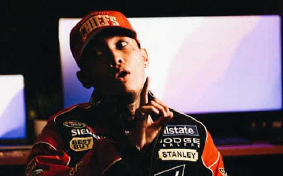 Skusta Clee/@extraordinaryl Skusta Clee/@extraordinaryl