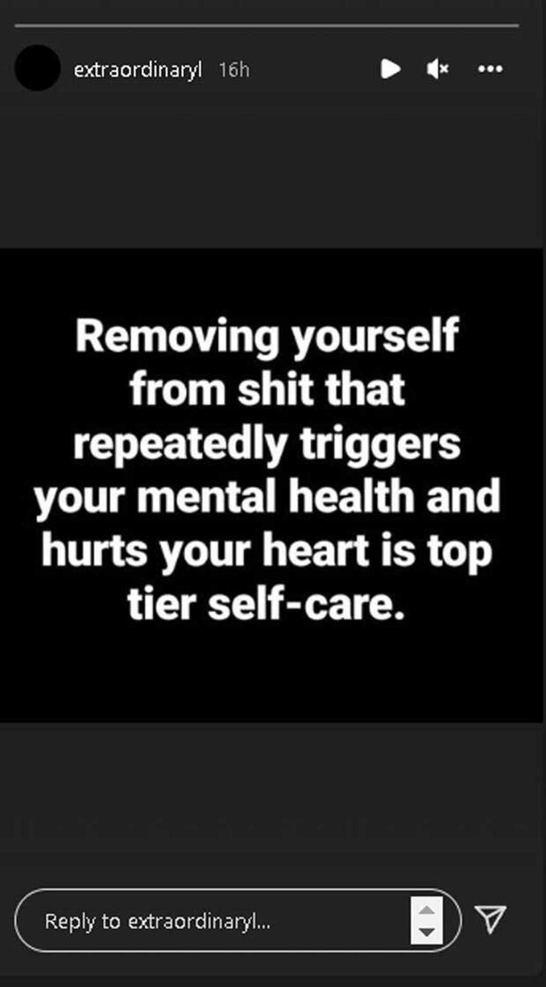 Skusta Clee, naglabas ng hugot tungkol sa pagtanggal ng mga bagay na nakakasakit sa puso Skusta Clee, naglabas ng hugot tungkol sa pagtanggal ng mga bagay na nakakasakit sa puso