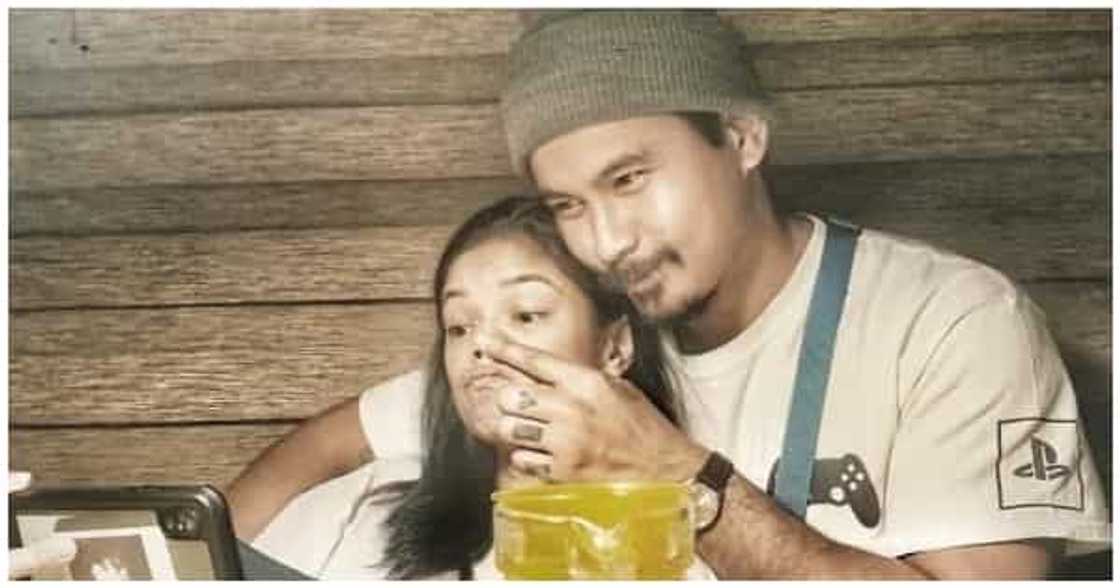 Joem Bascon, may nakakalokang challenge kay Meryll Soriano sa kanyang vlog Joem Bascon, may nakakalokang challenge kay Meryll Soriano sa kanyang vlog