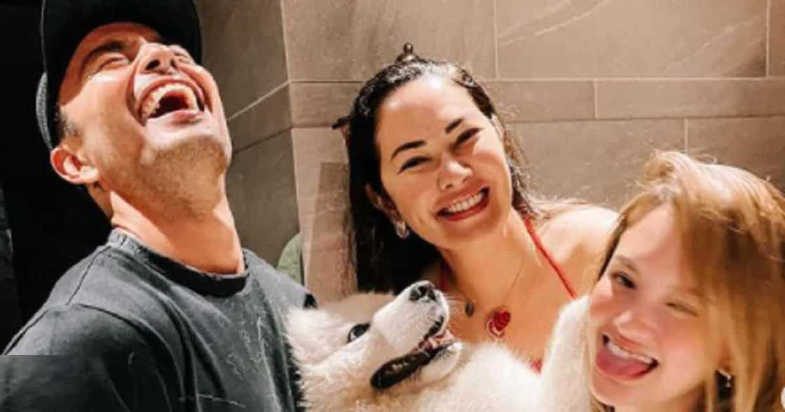 Derek Ramsay on Ellen Adarna rumor: “Hindi ba pwedeng kaibigan lang?” Derek Ramsay on Ellen Adarna rumor: “Hindi ba pwedeng kaibigan lang?”