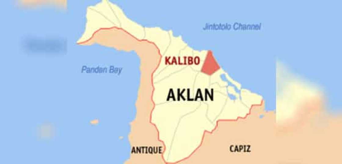 Titser, hinimatay dahil nakita daw niya sa flag ceremony ang pumanaw na estudyante Titser, hinimatay dahil nakita daw niya sa flag ceremony ang pumanaw na estudyante