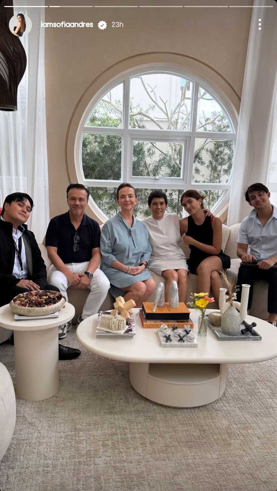 Sofia Andres, nakipag-bonding kay Daniel Miranda at sa nanay nito Sofia Andres, nakipag-bonding kay Daniel Miranda at sa nanay nito