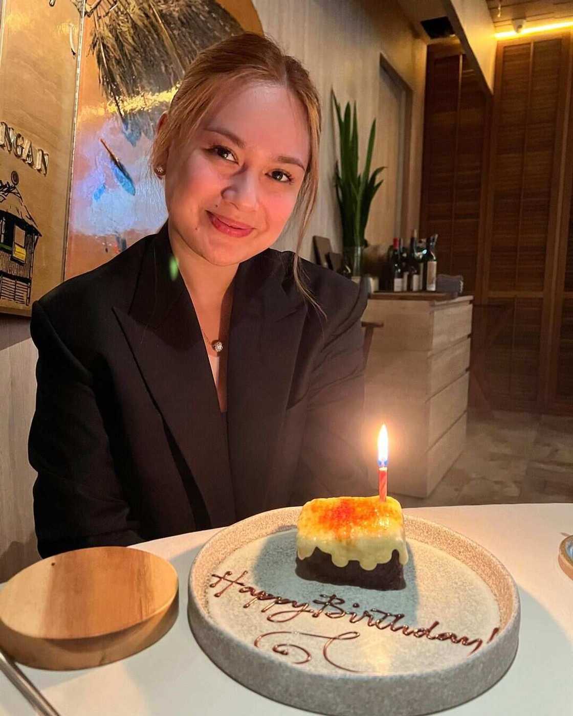 Paolo Contis, binahagi ang pictures nila ni Yen Santos na tinawag niyang "My Best Actress" Paolo Contis, binahagi ang pictures nila ni Yen Santos na tinawag niyang "My Best Actress"