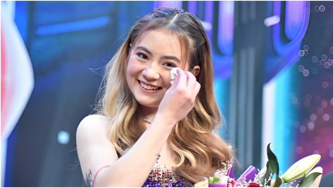 Ogie Diaz kay PBB Big Winner Fyang sa showbiz: "I think she can make it" Ogie Diaz kay PBB Big Winner Fyang sa showbiz: "I think she can make it"