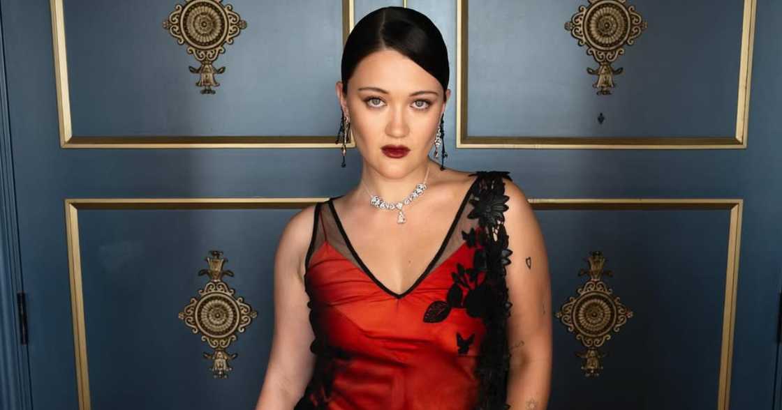 Isa Briones, napasplit sa kilig matapos makaharap ang isang global superstar Isa Briones, napasplit sa kilig matapos makaharap ang isang global superstar