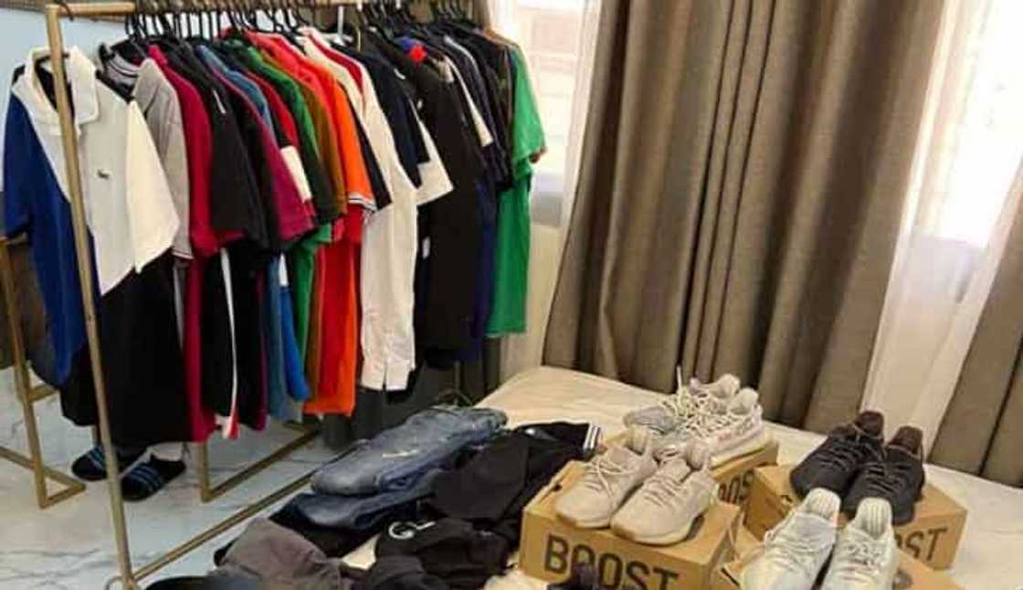 Misis ng mister na umano'y "sumakabilang bahay," binenta ang gamit ng asawa Misis ng mister na umano'y "sumakabilang bahay," binenta ang gamit ng asawa