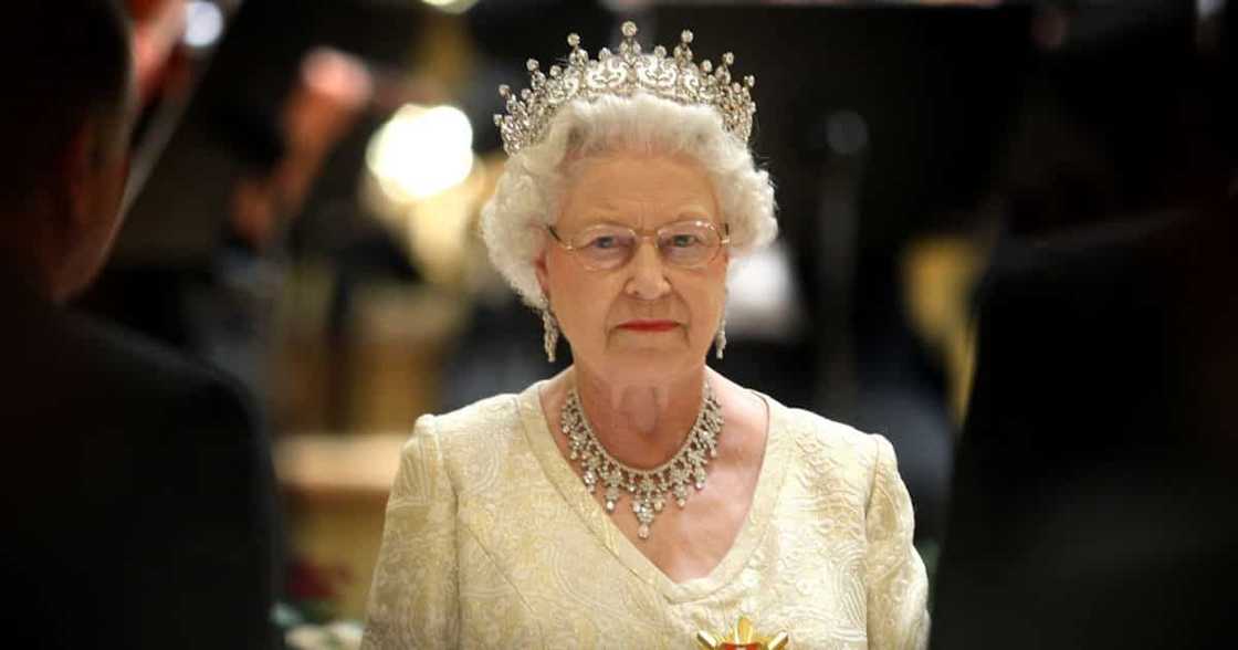 Queen Elizabeth responds to Harry and Meghan's Oprah interview, will address allegations 'privately' Queen Elizabeth responds to Harry and Meghan's Oprah interview, will address allegations 'privately'