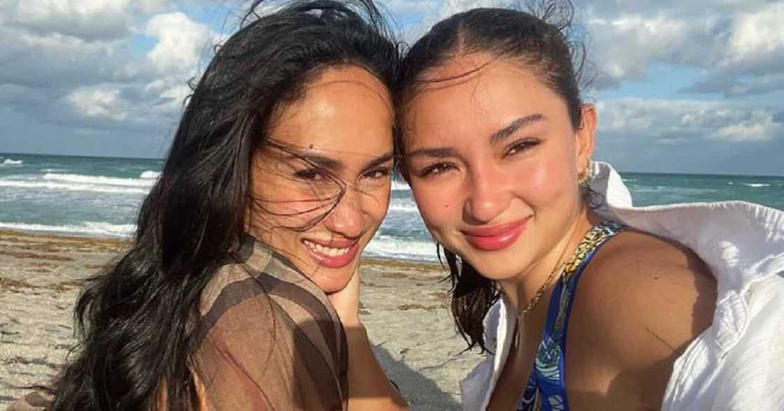 Erika Portunak and Ina Raymundo (@inaraymundo95) Erika Portunak and Ina Raymundo (@inaraymundo95)