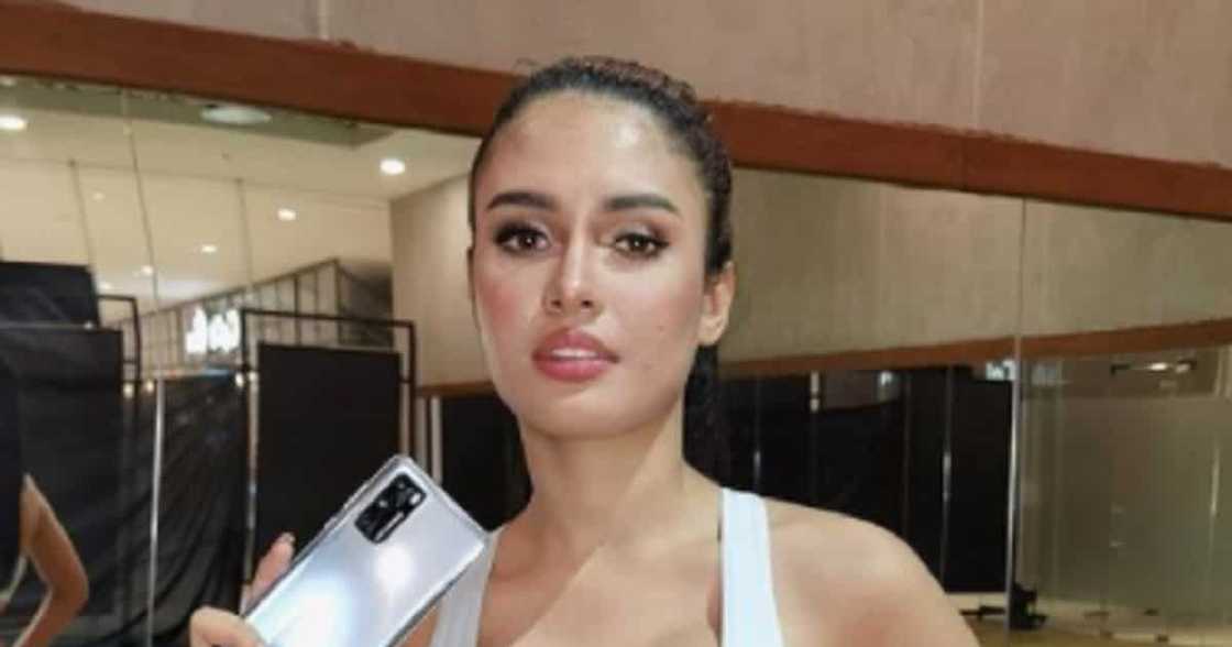 Rabiya Mateo, inaming super crush niya ang basketball star na si Kobe Paras Rabiya Mateo, inaming super crush niya ang basketball star na si Kobe Paras