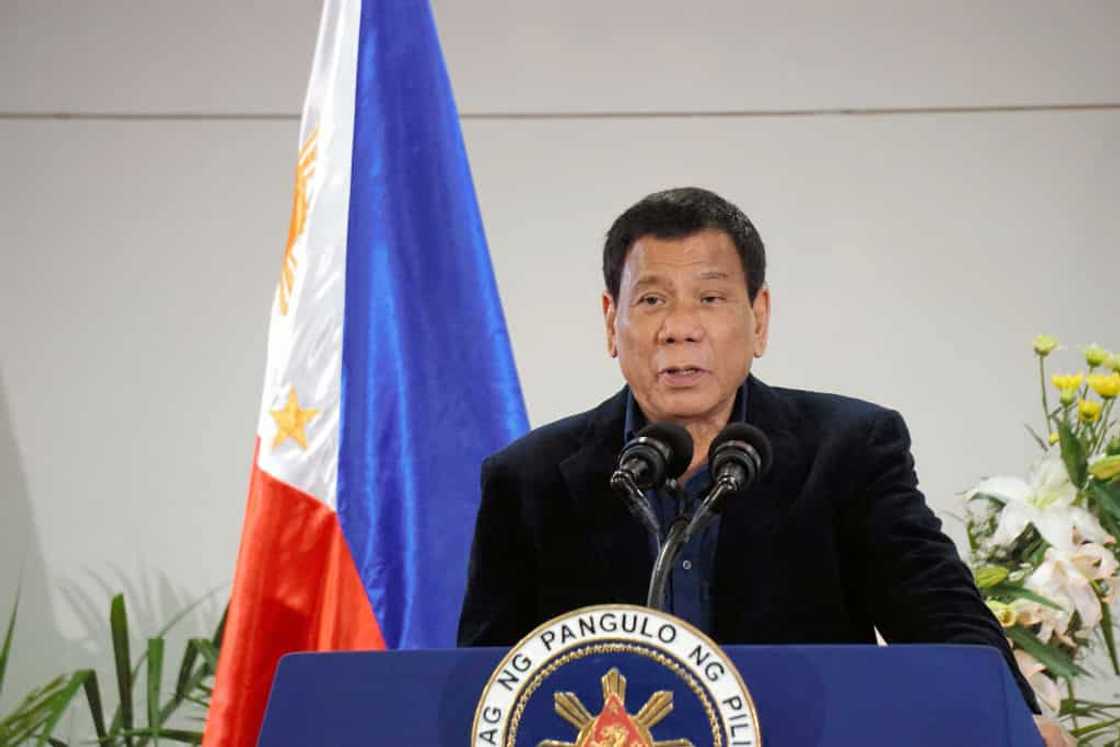Pres. Duterte gives strong words vs. PhilHealth officials involved in alleged P15 billion corruption Pres. Duterte gives strong words vs. PhilHealth officials involved in alleged P15 billion corruption