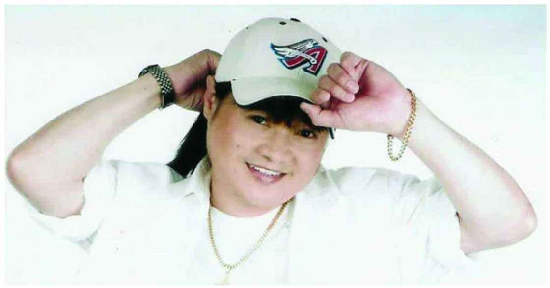 Vingo Regino, emosyonal na inalala ang yumaong kapatid na si April Boy; "'Di ako maka-move-on" Vingo Regino, emosyonal na inalala ang yumaong kapatid na si April Boy; "'Di ako maka-move-on"
