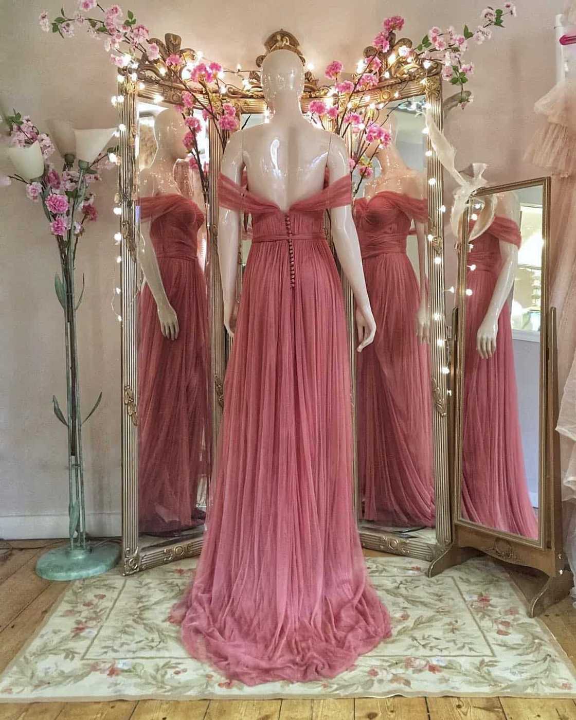 Drape garment Drape garment