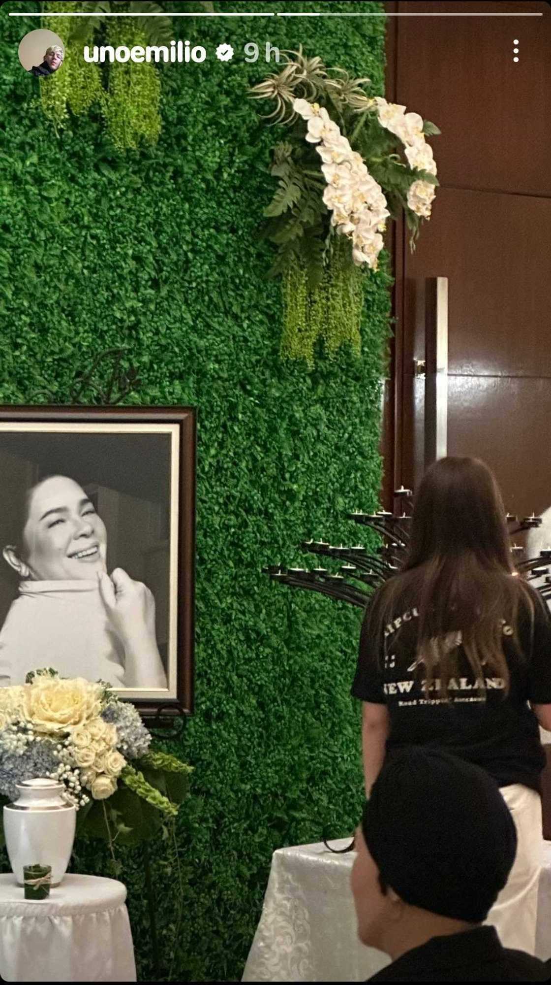 Jake Ejercito, nag-post ng larawan mula sa burol ni Jaclyn Jose Jake Ejercito, nag-post ng larawan mula sa burol ni Jaclyn Jose