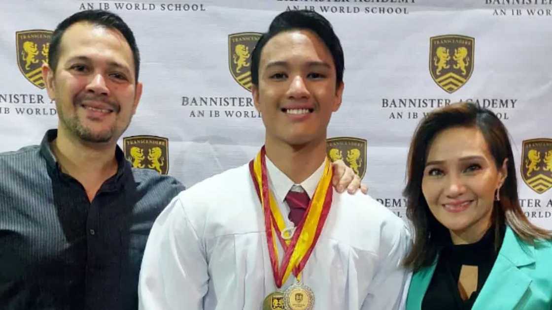 Gladys Reyes, nasurpresa nang malamang first honor at salutatorian ang panganay na anak Gladys Reyes, nasurpresa nang malamang first honor at salutatorian ang panganay na anak
