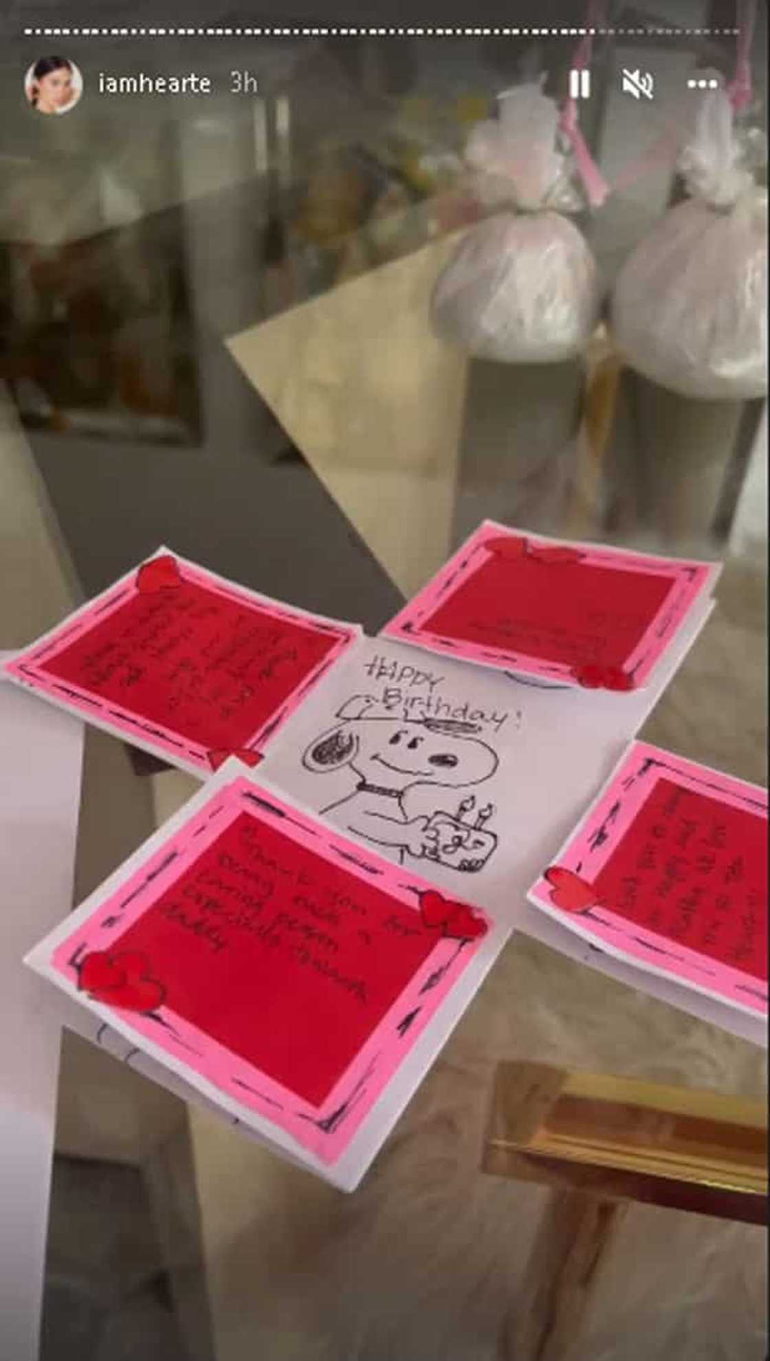 Handcrafted birthday card na ginawa ng anak ni Chiz Escudero para kay Heart, ibinahagi ng aktres Handcrafted birthday card na ginawa ng anak ni Chiz Escudero para kay Heart, ibinahagi ng aktres