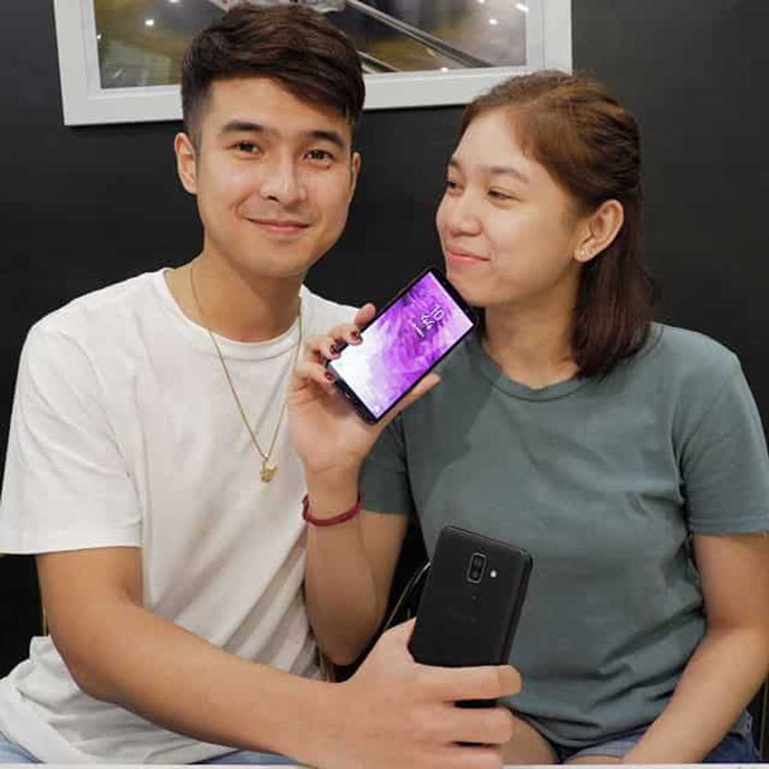 Mika Reyes and Jerome Ponce Mika Reyes and Jerome Ponce