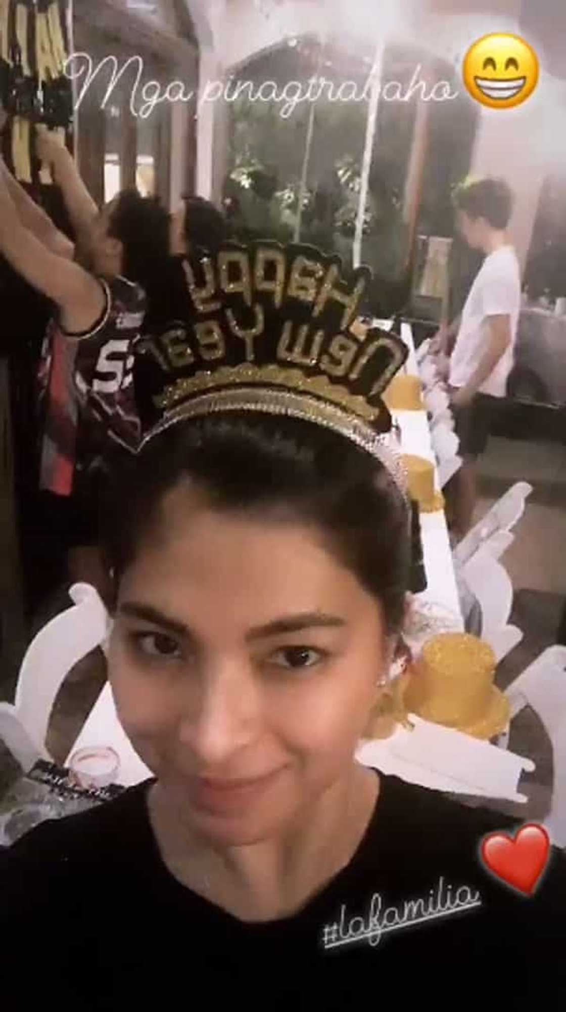 Tatak Pinoy! Angel Locsin embraces Filipino street food to welcome good vibes of 2019