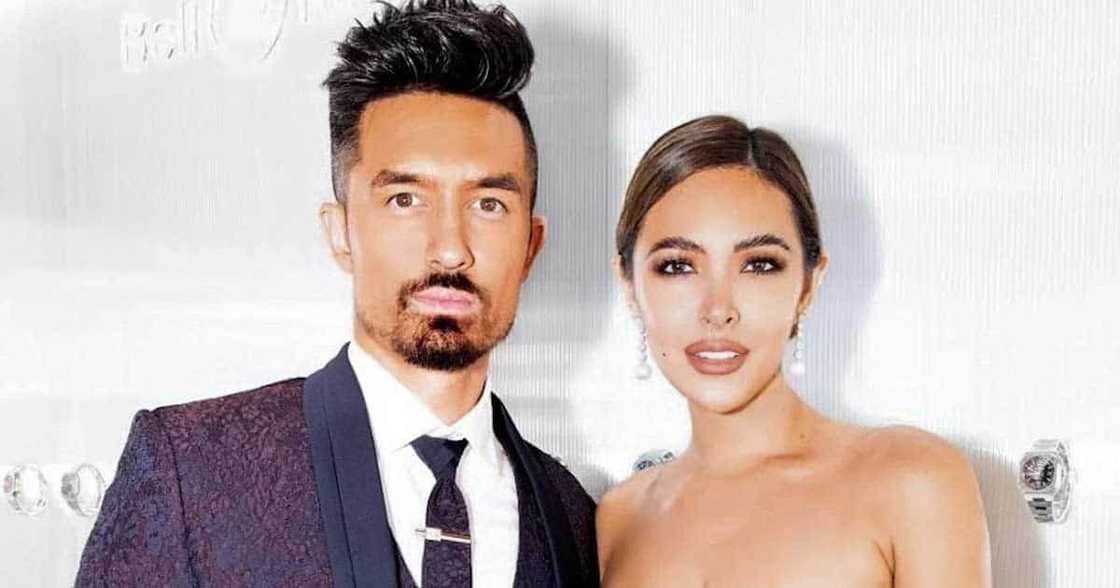 Tim Connor, isinapubliko diumano’y convo nina Rachel Carrasco at Lana Johnson, PR officer ni Victor Consunji Tim Connor, isinapubliko diumano’y convo nina Rachel Carrasco at Lana Johnson, PR officer ni Victor Consunji