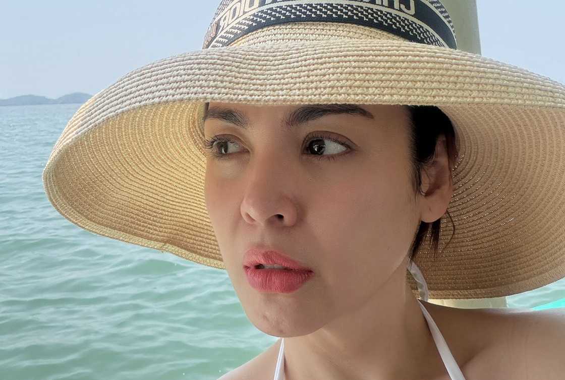 Claudine Barretto, tinawag na “kapatid” ang anak ni Mon Tulfo Claudine Barretto, tinawag na “kapatid” ang anak ni Mon Tulfo