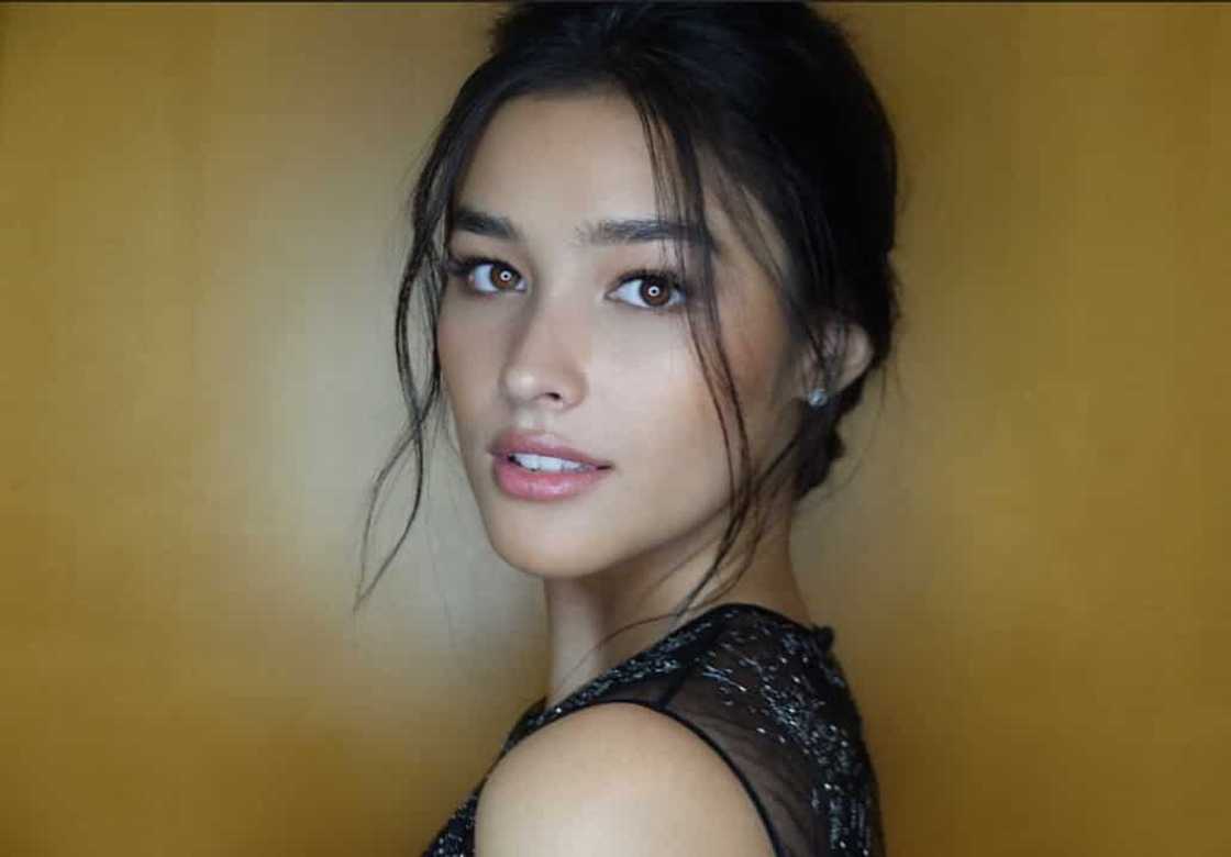 Liza Soberano’s photos while playing ‘Mobile Legends’ go viral Liza Soberano’s photos while playing ‘Mobile Legends’ go viral