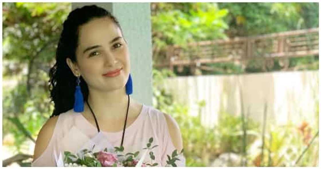 Kristine Hermosa shares heartwarming photo of her lovely family Kristine Hermosa shares heartwarming photo of her lovely family