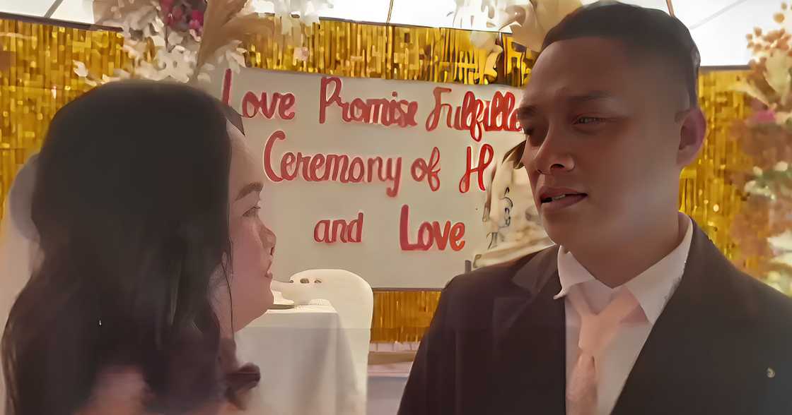Pag-ibig sa Gitna ng Rehas: Isang preso, ikinasal sa kanyang mahal sa Araw ng mga Puso Pag-ibig sa Gitna ng Rehas: Isang preso, ikinasal sa kanyang mahal sa Araw ng mga Puso
