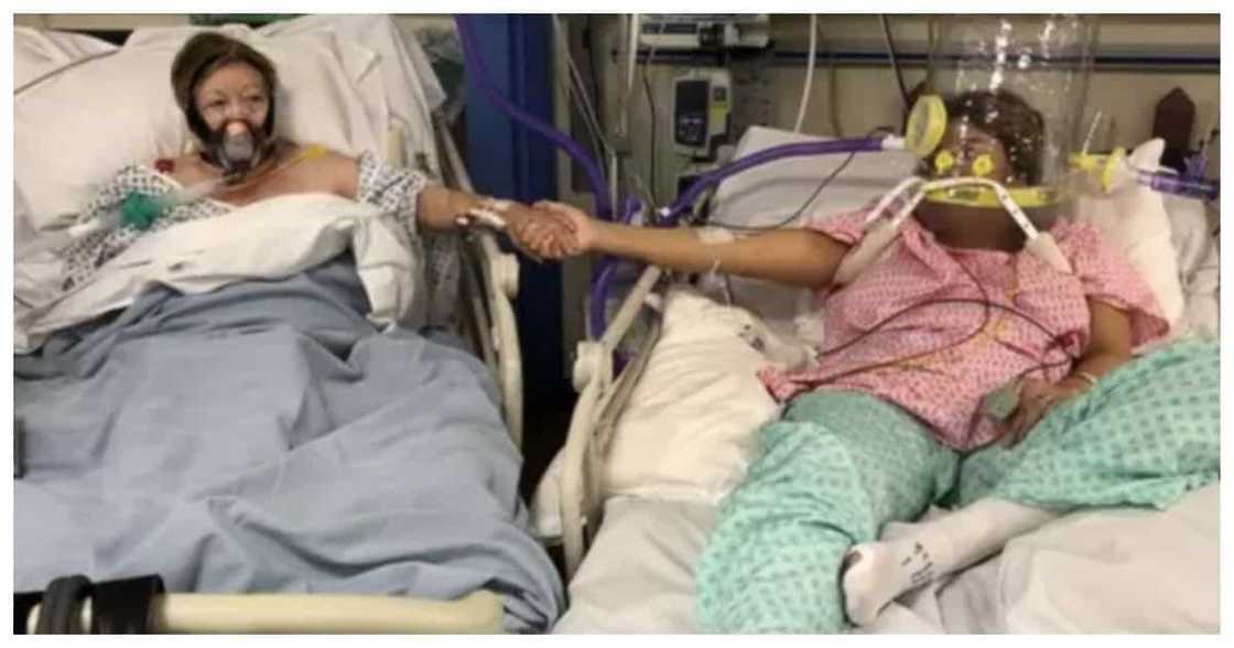 Anak, nakapiling at nahawakan ang inang may COVID-19 isang araw bago ito pumanaw Anak, nakapiling at nahawakan ang inang may COVID-19 isang araw bago ito pumanaw