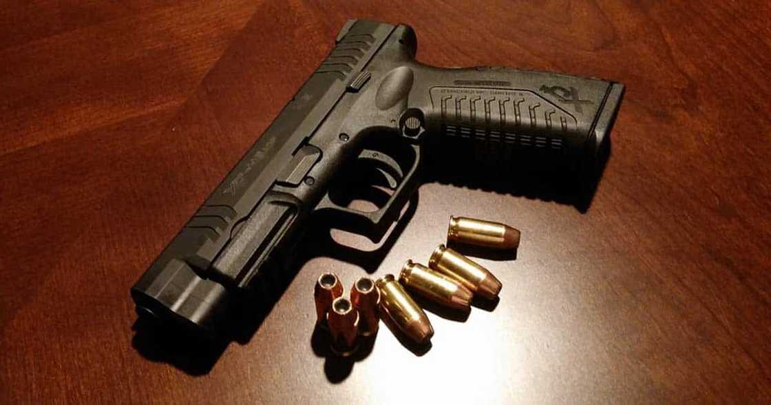 Construction worker shot dead by policeman after mistakenly identified as robber Construction worker shot dead by policeman after mistakenly identified as robber