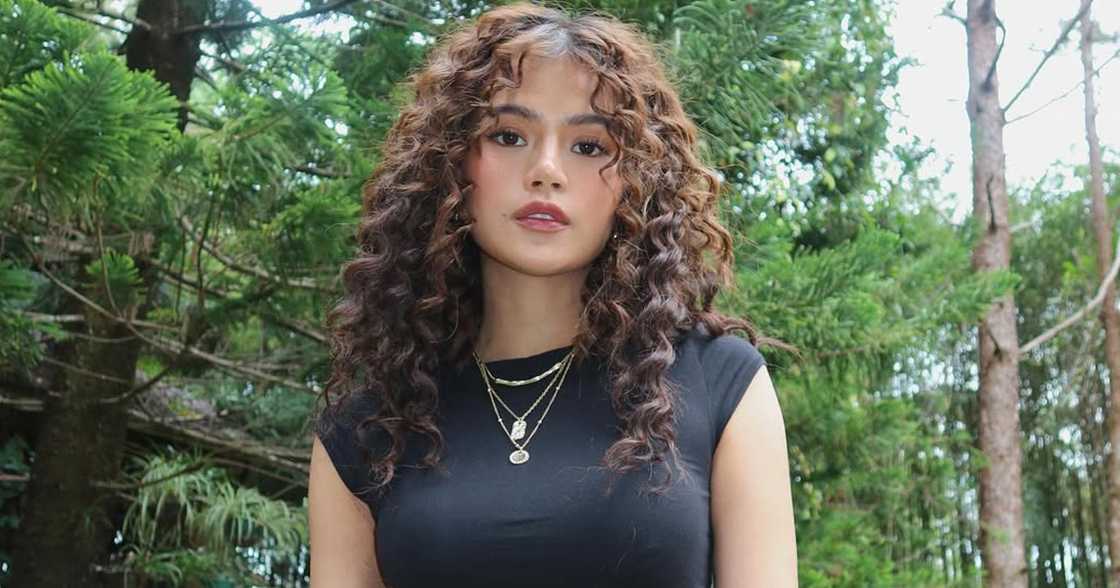 Maris Racal, ipinakita ang beautiful beach bod na nakatalikod Maris Racal, ipinakita ang beautiful beach bod na nakatalikod