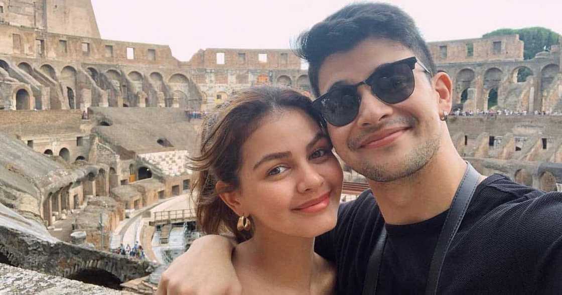 Pagdelete umano ni Rayver Cruz ng pics nila ni Janine Gutierrez sa socmed, naging palaisipan sa ilang netizens Pagdelete umano ni Rayver Cruz ng pics nila ni Janine Gutierrez sa socmed, naging palaisipan sa ilang netizens