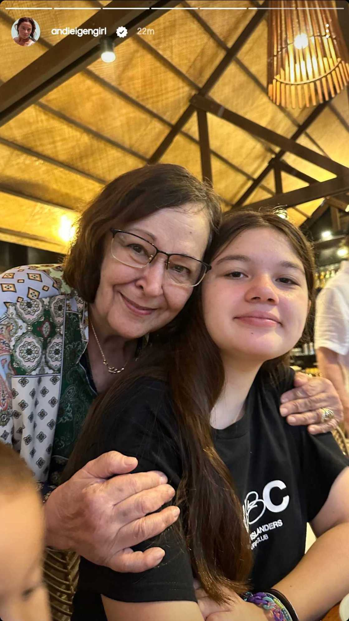 Andi Eigenmann, may pasilip sa mga ganap sa Siargao kamakailan lang Andi Eigenmann, may pasilip sa mga ganap sa Siargao kamakailan lang