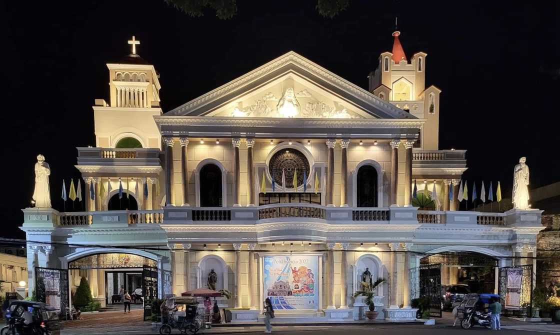 Simbahan sa Naga pansamantalang nagsara matapos ang trahedya Simbahan sa Naga pansamantalang nagsara matapos ang trahedya