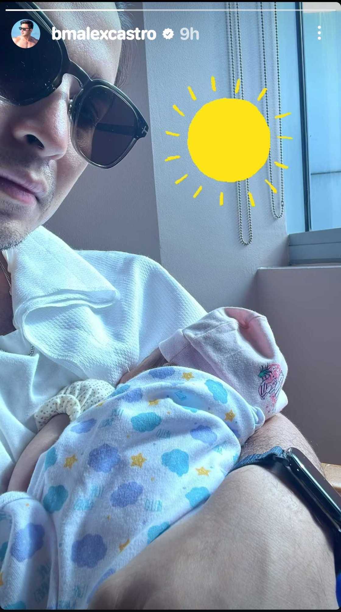 Sunshine Garcia, isinilang na ang 3rd baby nila ni Alex Castro Sunshine Garcia, isinilang na ang 3rd baby nila ni Alex Castro