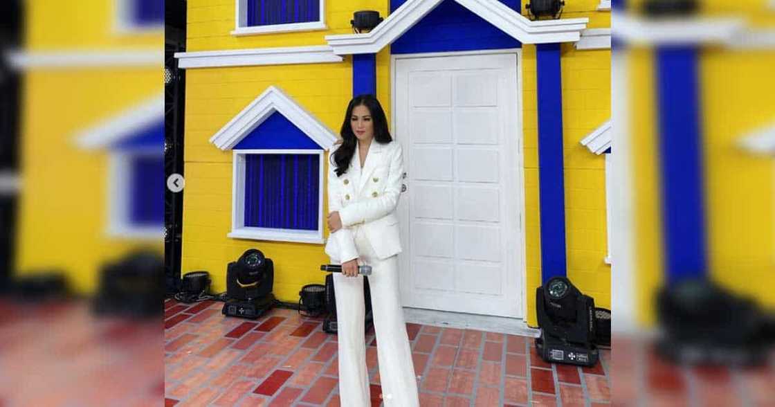 ABS-CBN writer slams Toni Gonzaga for apologizing to housemate who favored network closure ABS-CBN writer slams Toni Gonzaga for apologizing to housemate who favored network closure