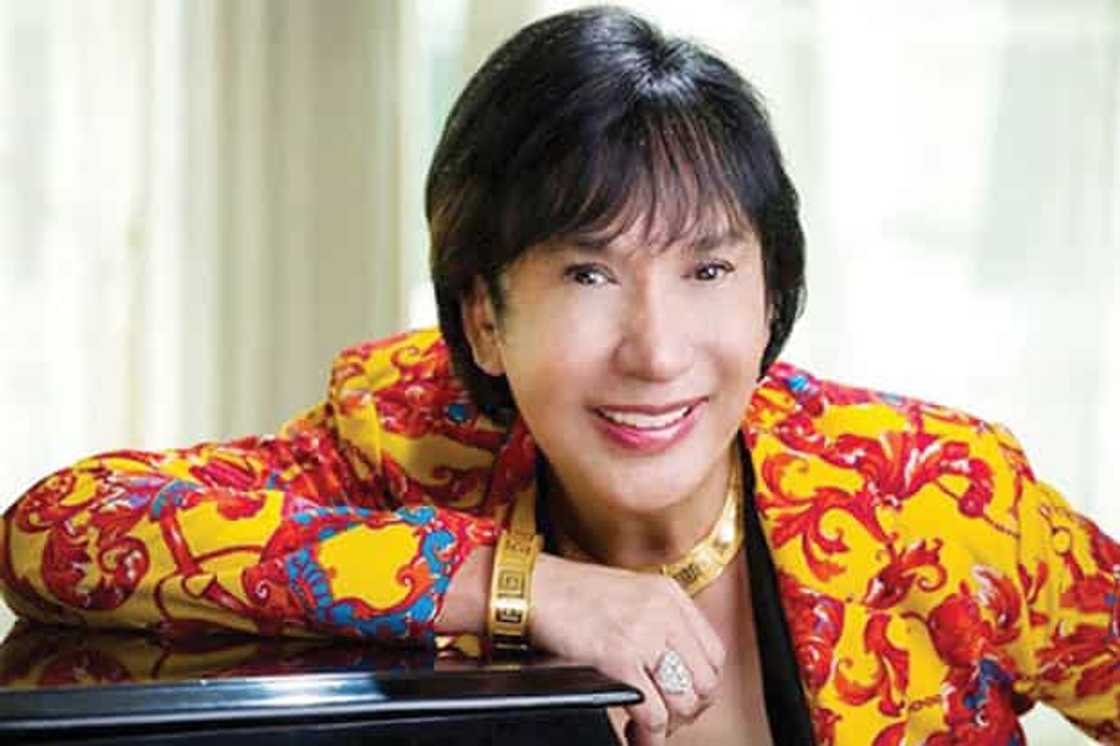 Ipina-Tulfo! Ricky Reyes' video editor accuses stylist of non-payment of salary, seeks Idol Raffy's help Ipina-Tulfo! Ricky Reyes' video editor accuses stylist of non-payment of salary, seeks Idol Raffy's help