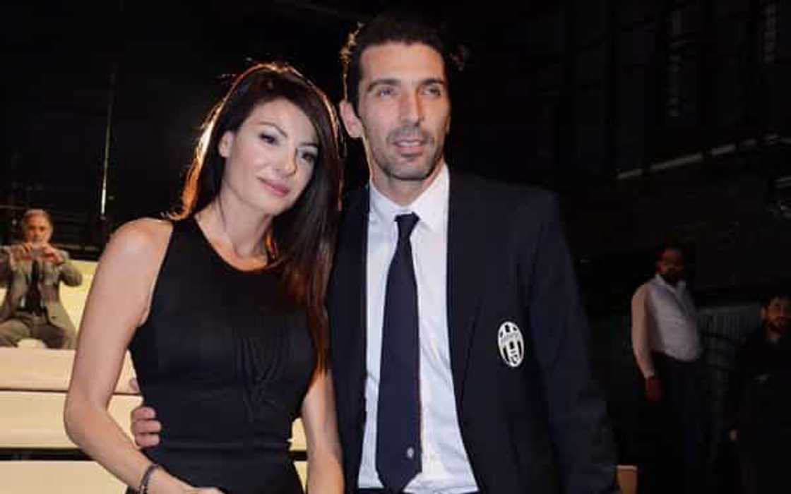 Juventus players wives and girlfriends Juventus players wives and girlfriends