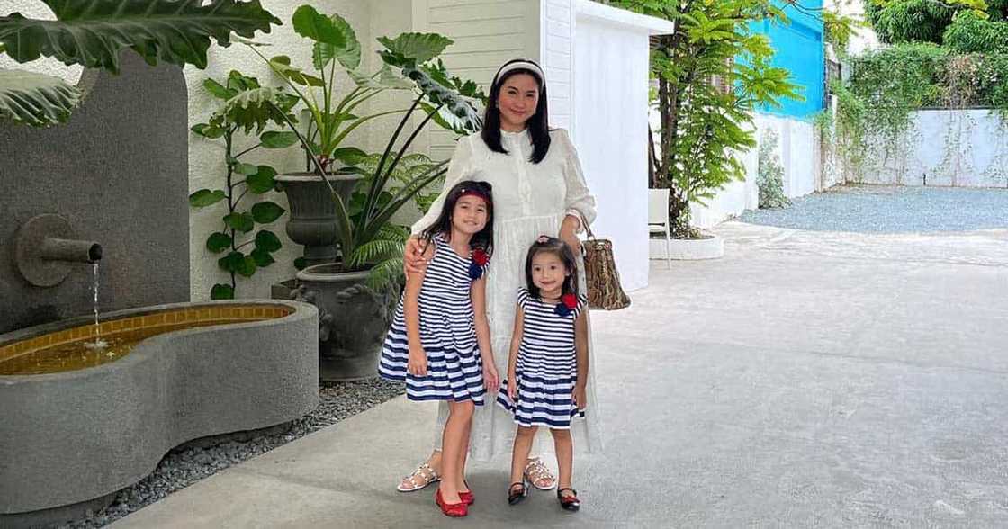 Mariel Rodriguez, sinusulit ang bakasyon sa Spain kasama ng mga anak: “We love it here” Mariel Rodriguez, sinusulit ang bakasyon sa Spain kasama ng mga anak: “We love it here”