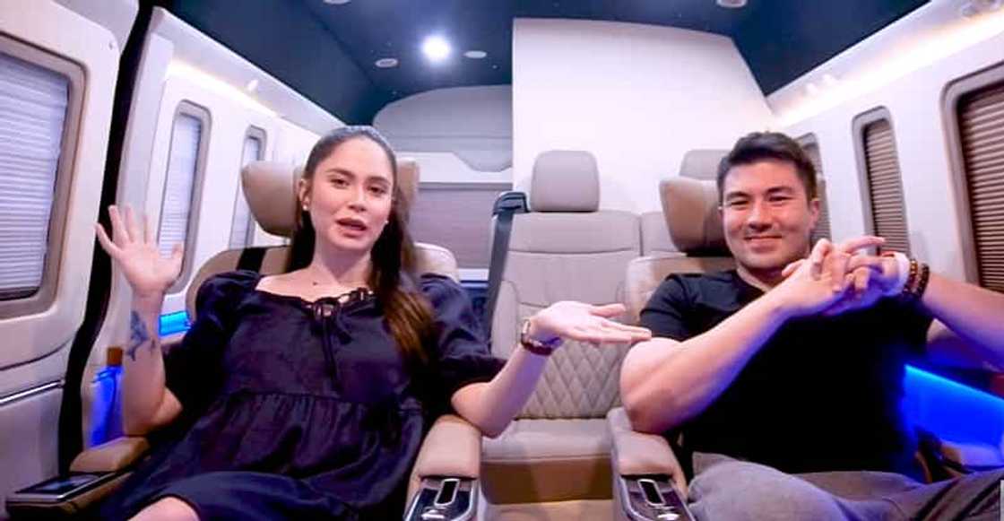 Jessy Mendiola at Luis Manzano, pinakita ang kanilang kauna-unahang customized van Jessy Mendiola at Luis Manzano, pinakita ang kanilang kauna-unahang customized van