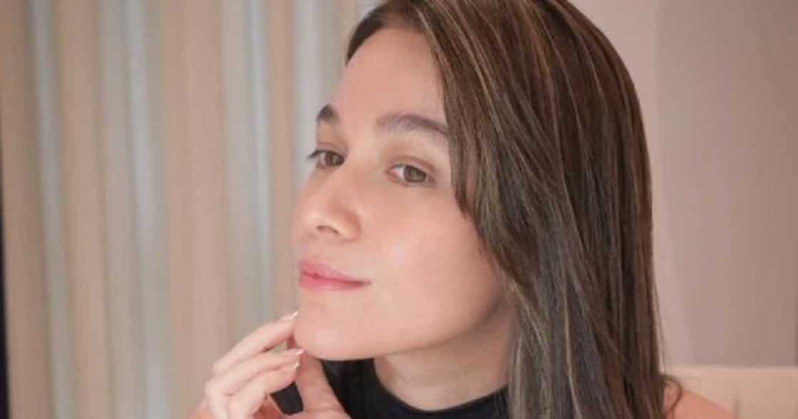 Bea Alonzo at Dominic Roque, spotted together sa airport sa Los Angeles Bea Alonzo at Dominic Roque, spotted together sa airport sa Los Angeles