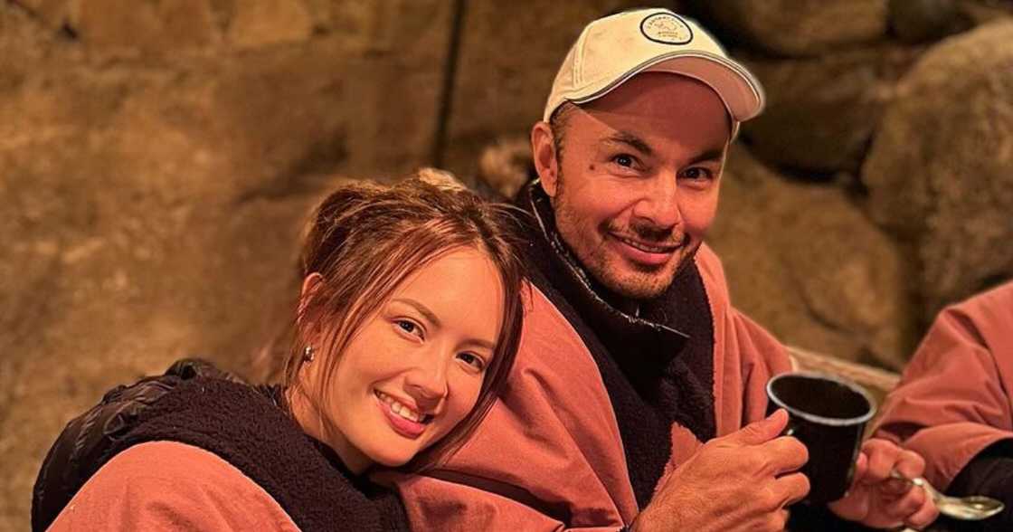 Ellen Adarna, sinagot si Derek Ramsay na nais raw ipakita ang mukha ng kanilang anak: "Dont dyd!" Ellen Adarna, sinagot si Derek Ramsay na nais raw ipakita ang mukha ng kanilang anak: "Dont dyd!"