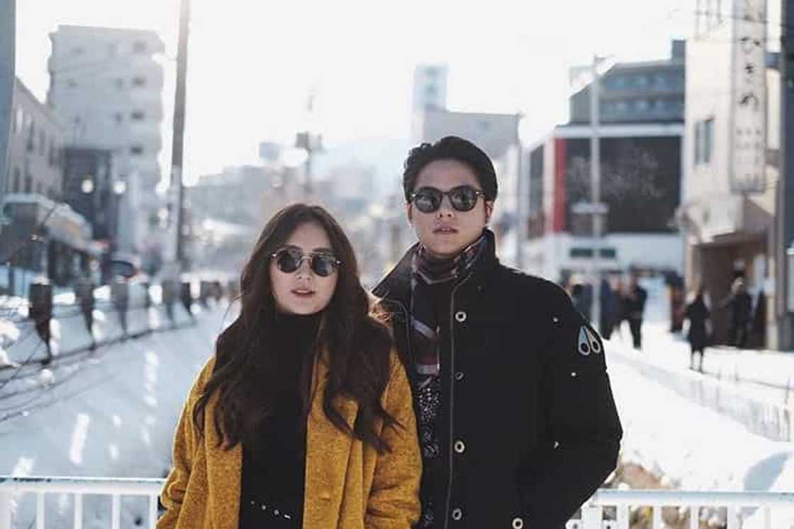 Vid ni Daniel Padilla na hinayaan si Kathryn Bernardo magkaroon ng “own moment” sa red carpet, viral Vid ni Daniel Padilla na hinayaan si Kathryn Bernardo magkaroon ng “own moment” sa red carpet, viral
