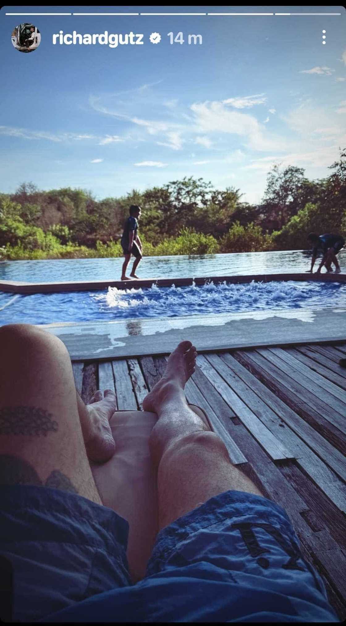 Richard Gutierrez, ipinasilip ang panibagong masayang bonding time kasama ang mga anak Richard Gutierrez, ipinasilip ang panibagong masayang bonding time kasama ang mga anak